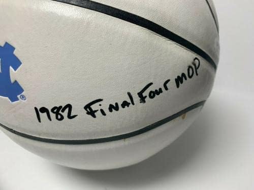 Джеймс Уорти подписано Някои надписи Spalding Баскетбол Лейкърс PSA - Баскетболни топки с Автографи