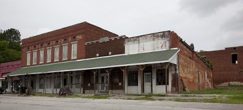 Снимка: Търговски сгради, в Разцвета на центъра на града, Cherokee, окръг Colbert, Алабама, 2010 година