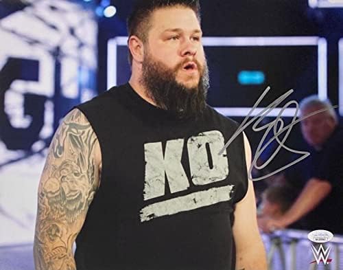 Ексклузивна снимка на WWE Кевин Оуэнса с Автограф 11x14, Удостоверяване на JSA 8 - Снимки Рестлинга с автограф